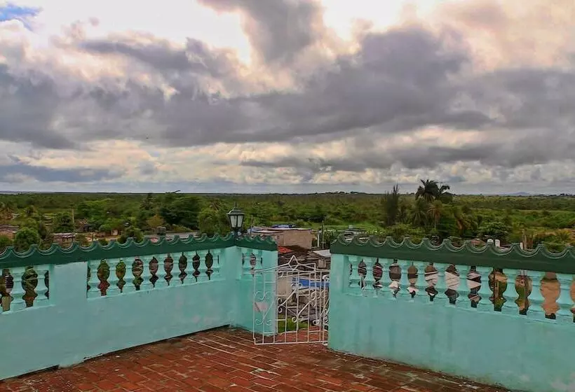 Hostal 20 Millas Santa Maria