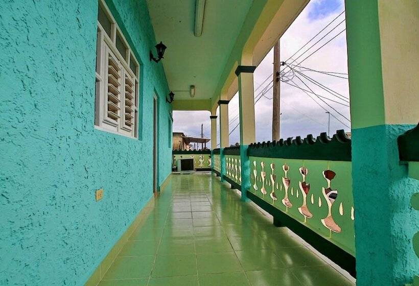 Hostal 20 Millas Santa Maria