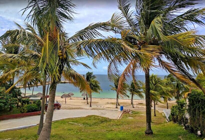 Hostal 20 Millas Santa Maria