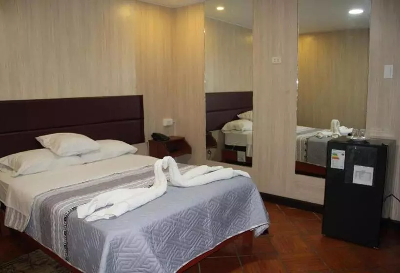 ホテル 100pre Feliz