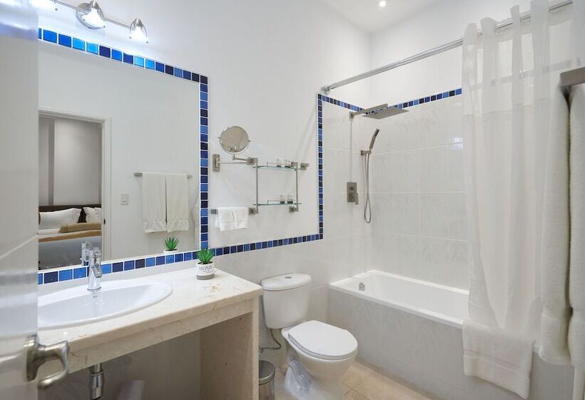 هتل El Candil Boutique