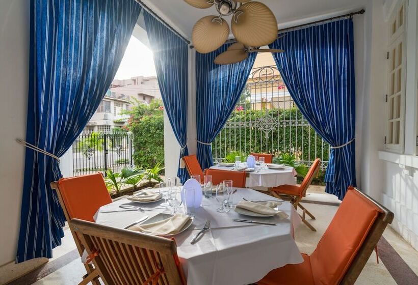 هتل El Candil Boutique