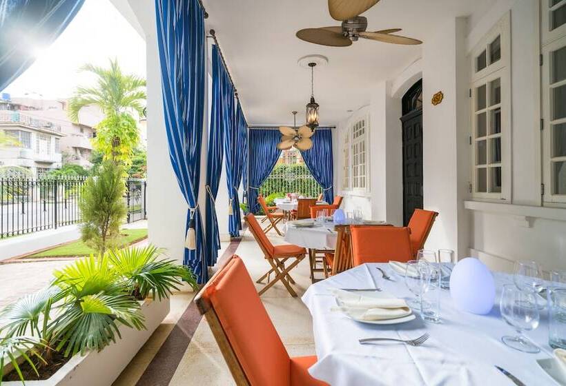 هتل El Candil Boutique