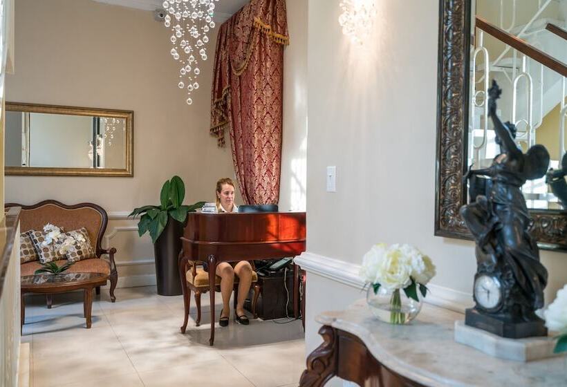 هتل El Candil Boutique