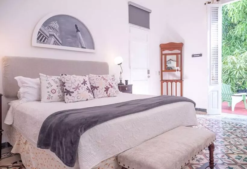ホテル Casa Brava Havana