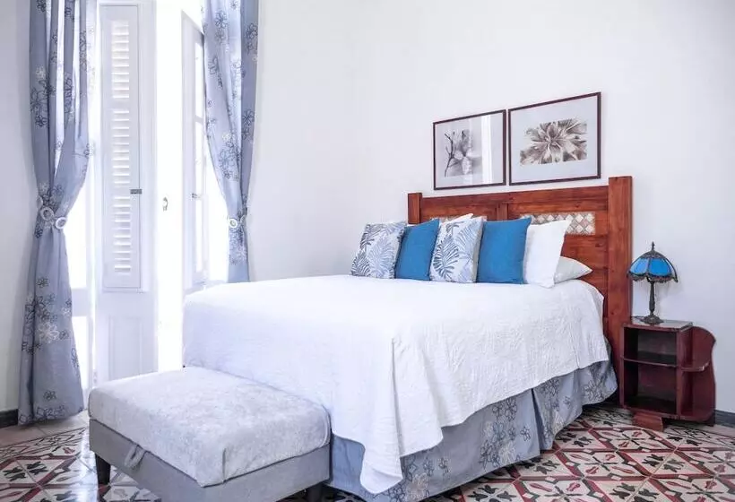 ホテル Casa Brava Havana