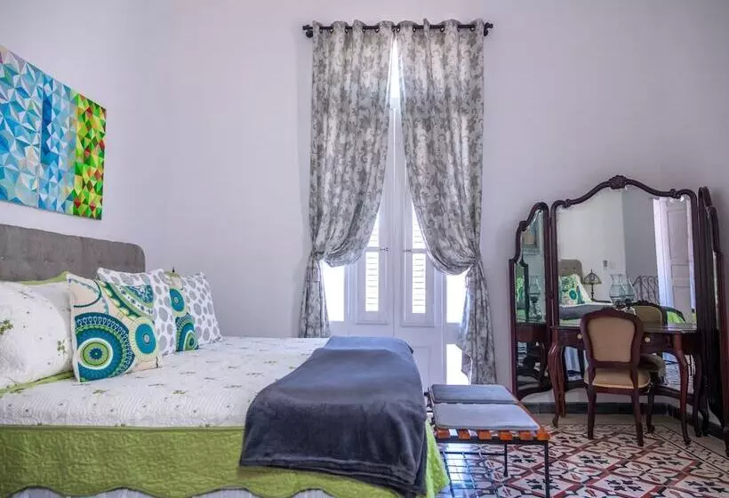 ホテル Casa Brava Havana