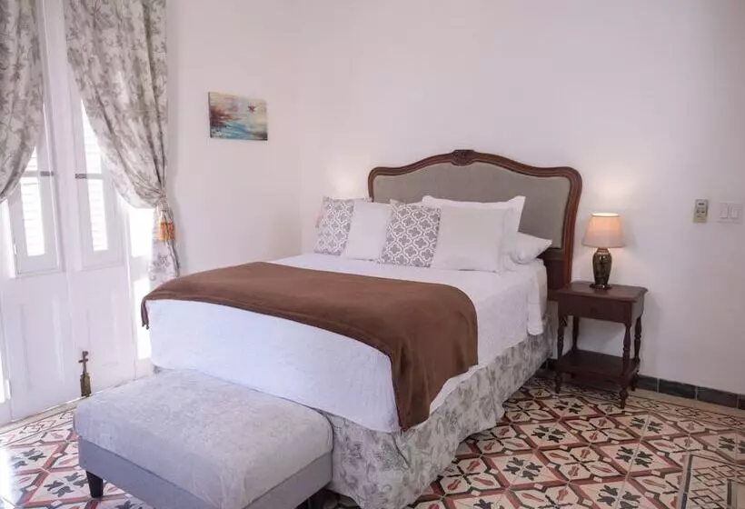 ホテル Casa Brava Havana