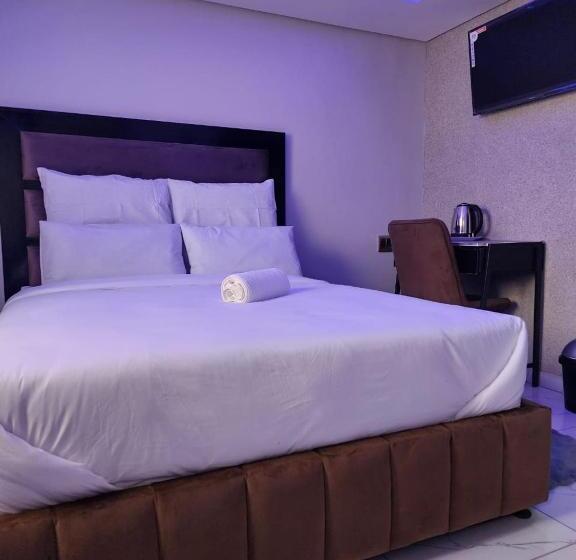 فندق Duplessis Lodge