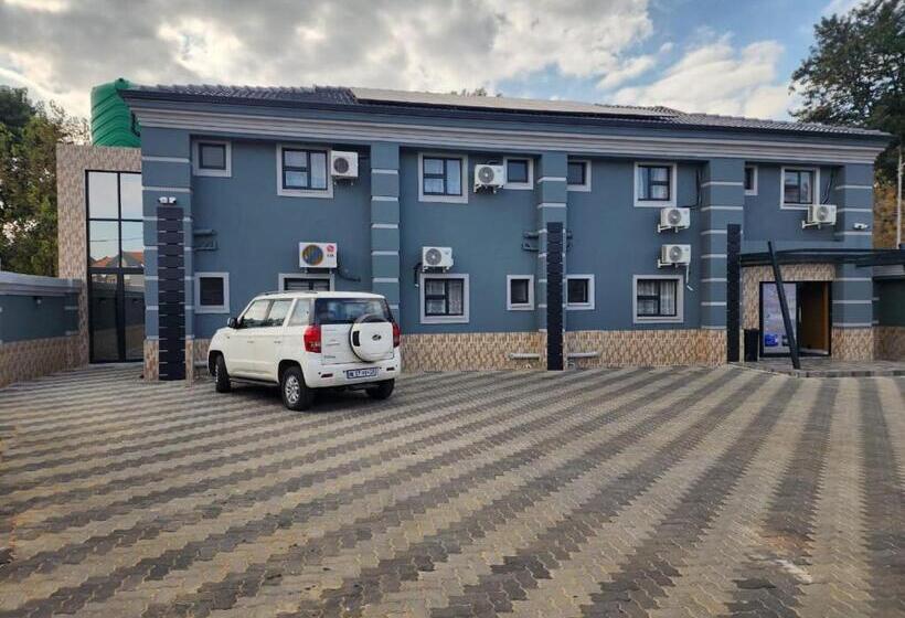 فندق Duplessis Lodge