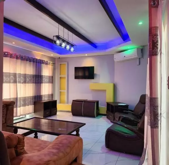 ホテル Duplessis Lodge