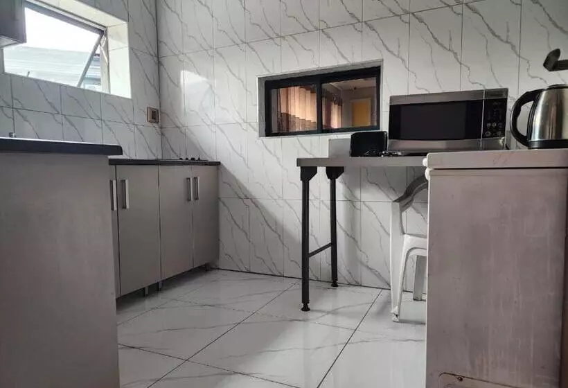 ホテル Duplessis Lodge