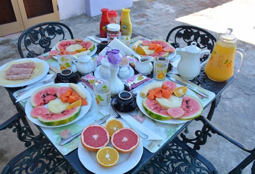 پانسیون Casa De Cecilia