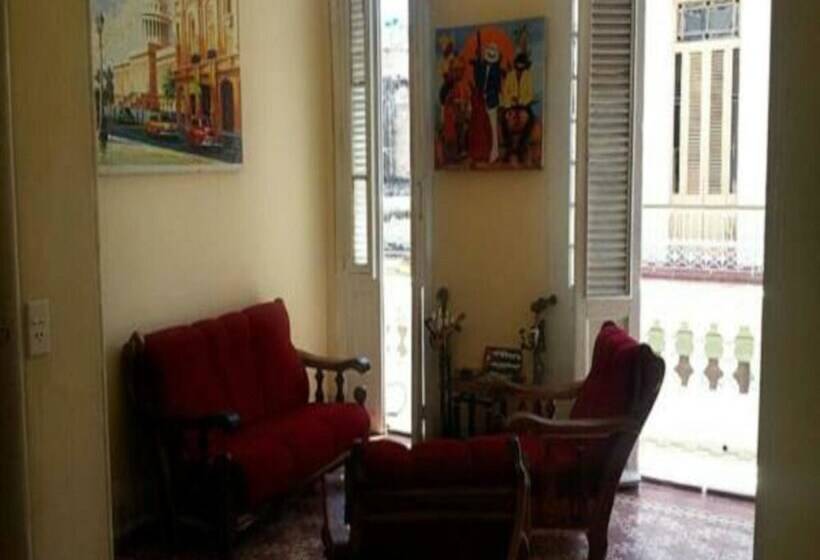 پانسیون Casa De Cecilia