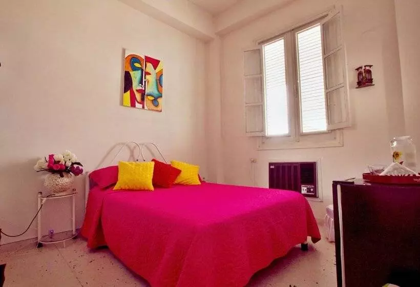 پانسیون Casa Tania Barrial