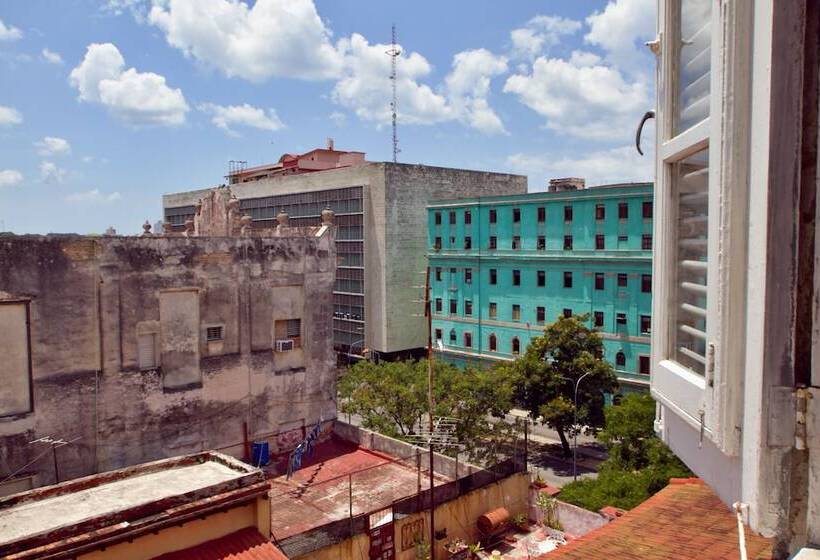 پانسیون Casa Tania Barrial
