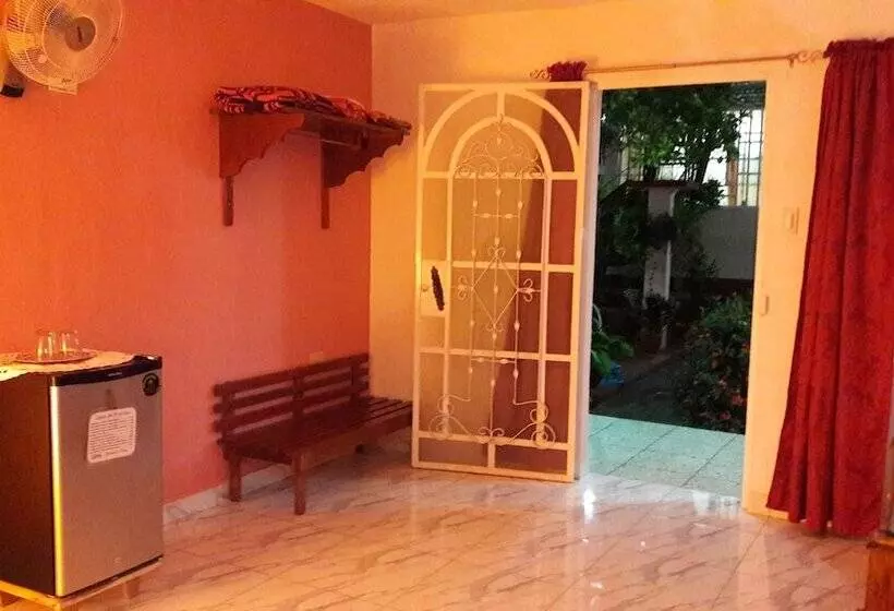 Majatalo Casa Yolanda Y Tomas
