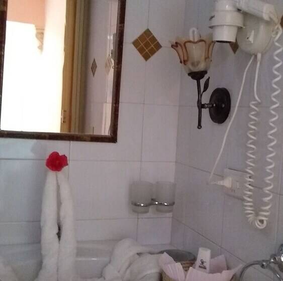 پانسیون Hostal Oasisabel