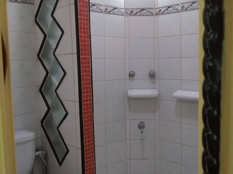 پانسیون Hostal Oasisabel