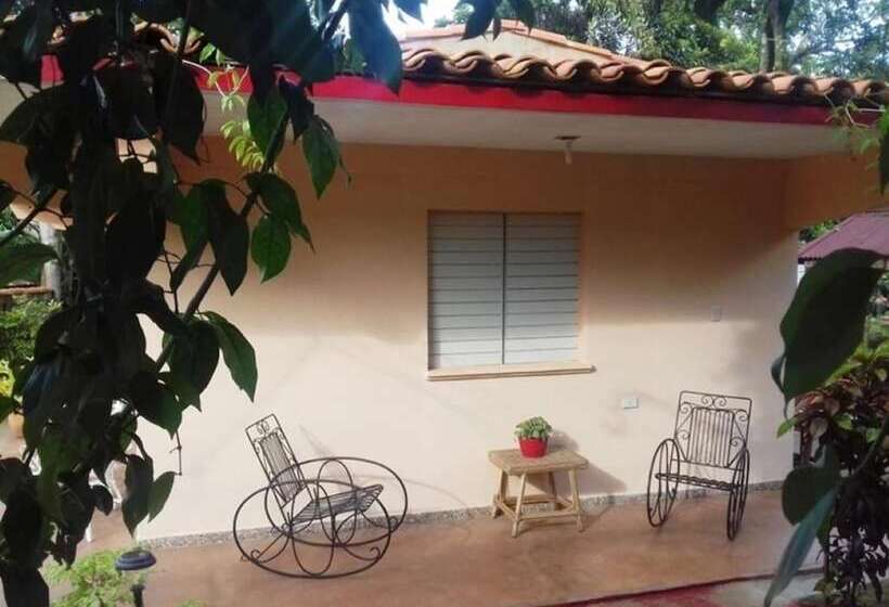 پانسیون Villa Las Arecas