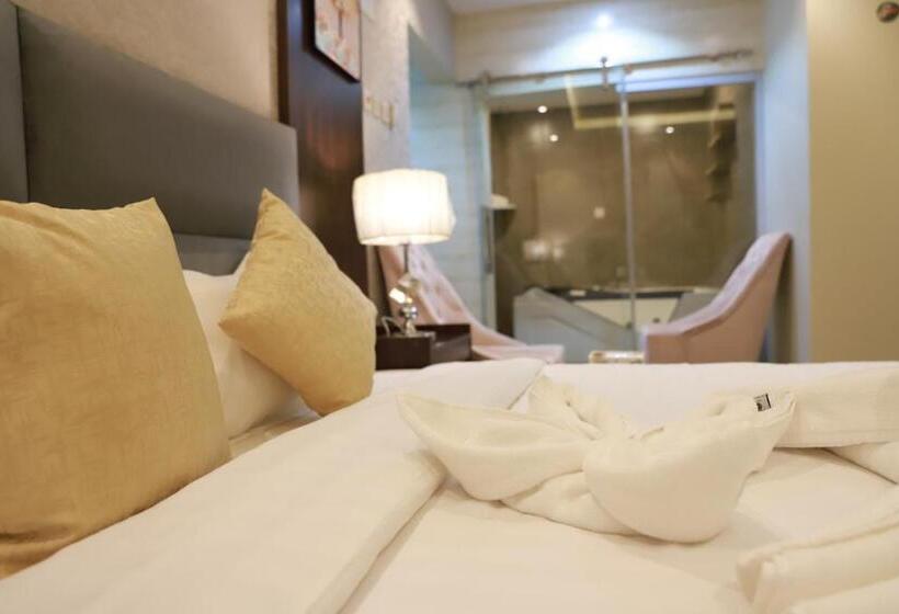 فاخرة للشقق المخدومة