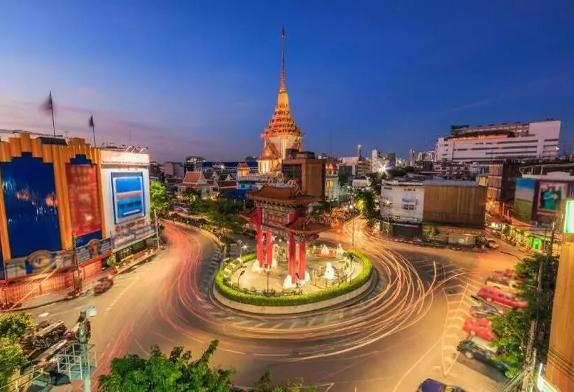 هاستل Art Hotel Sanamchai