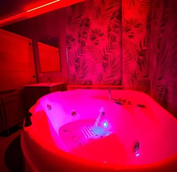 ベッドアンドブレックファースト Garibaldi Suite