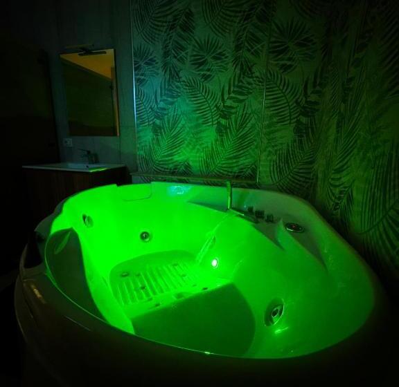 Nocleg ze śniadaniem Garibaldi Suite