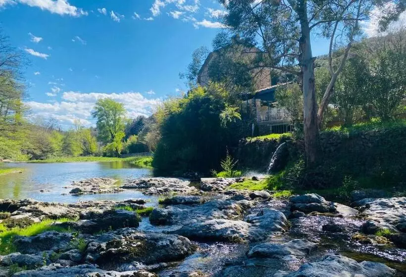 ベッドアンドブレックファースト Le Moulin De L Auzonnet