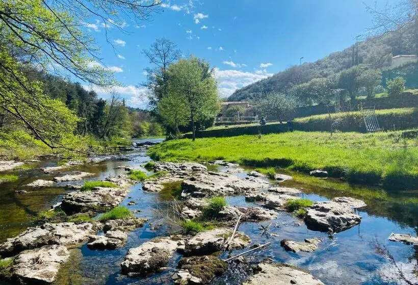 ベッドアンドブレックファースト Le Moulin De L Auzonnet