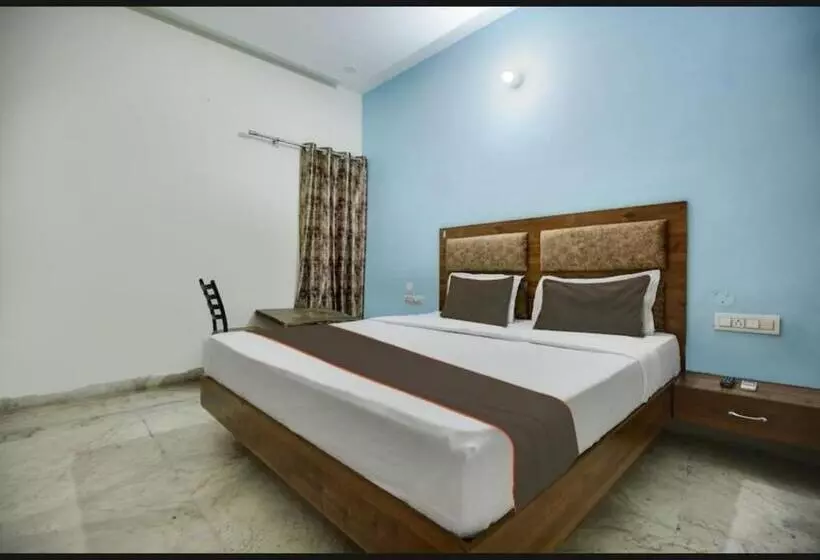 Bell Hotel Hariyana Wale