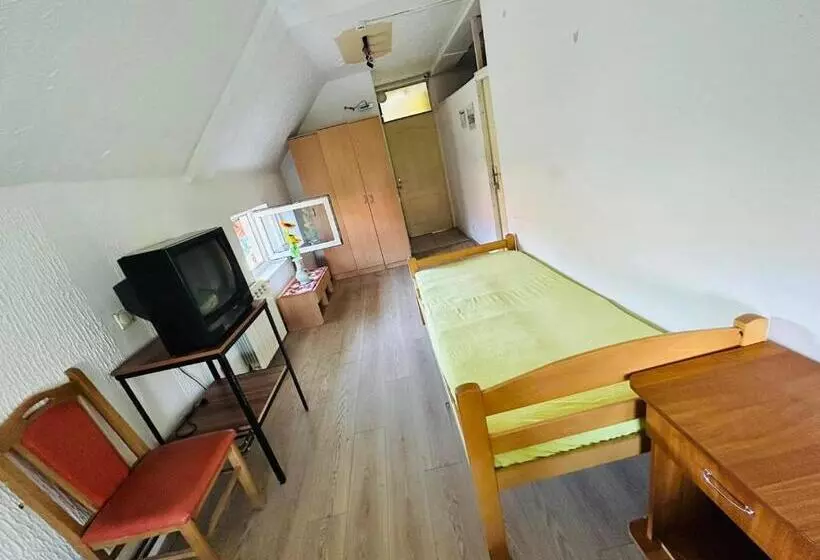 هاستل Rooms For Rent Sara