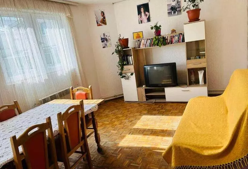 هاستل Rooms For Rent Sara