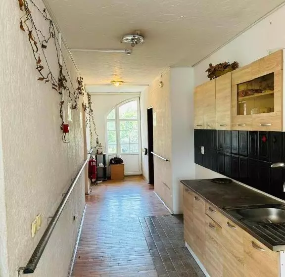 هاستل Rooms For Rent Sara