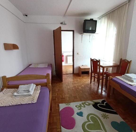 هاستل Rooms For Rent Sara