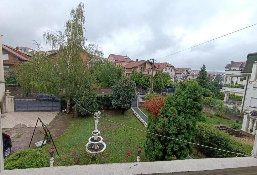 هاستل Rooms For Rent Sara