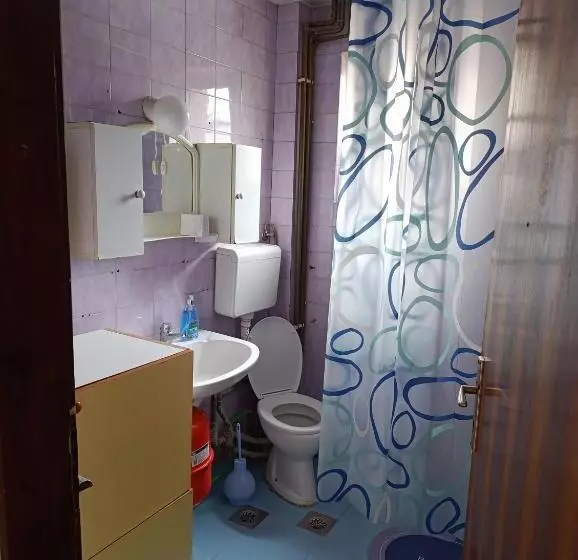 هاستل Rooms For Rent Sara