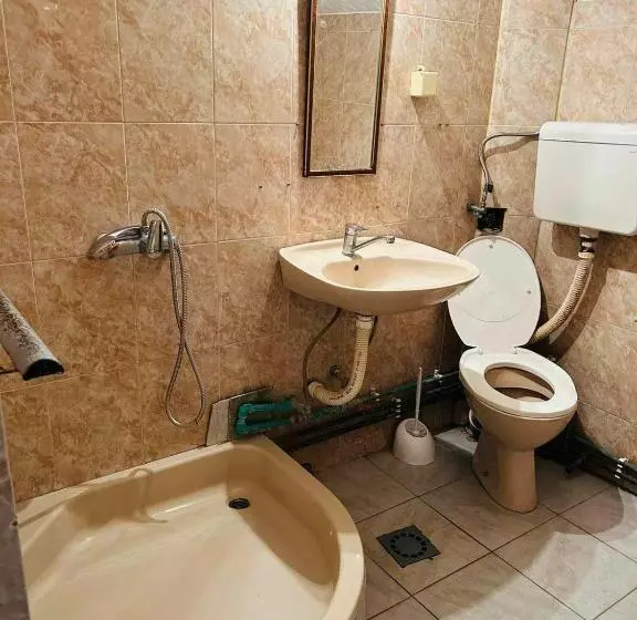 هاستل Rooms For Rent Sara