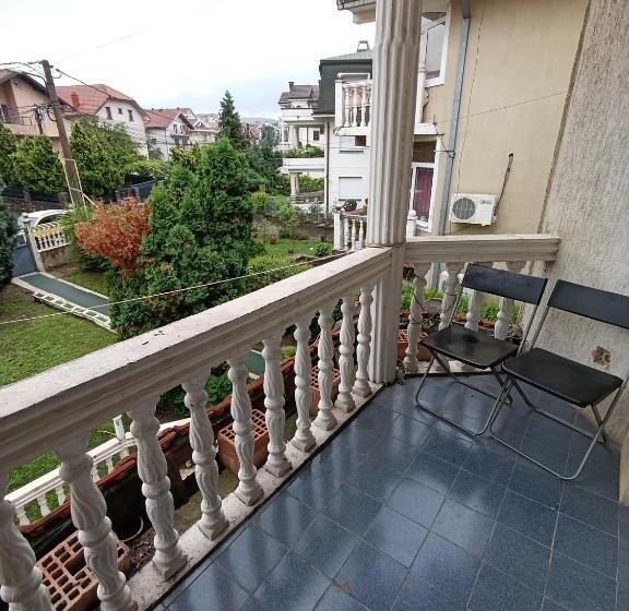 هاستل Rooms For Rent Sara