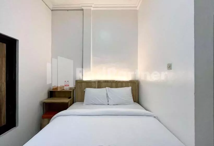 ホテル D Palma Near Lokananta Manahan Mitra Reddoorz