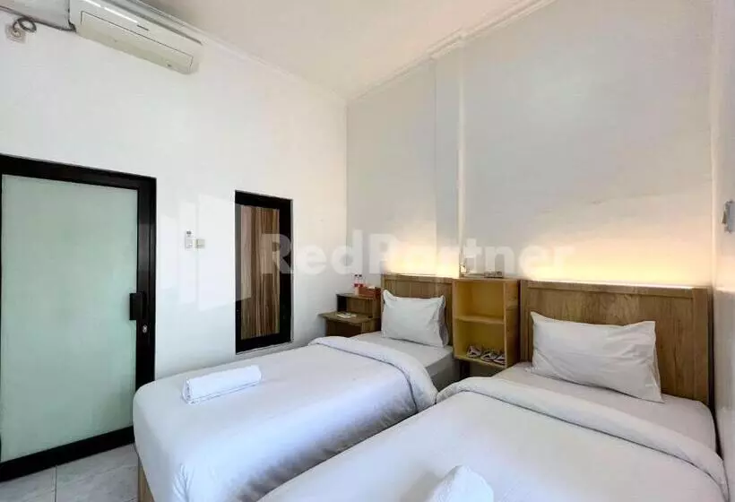 ホテル D Palma Near Lokananta Manahan Mitra Reddoorz