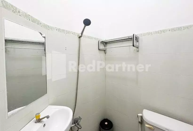 ホテル D Palma Near Lokananta Manahan Mitra Reddoorz