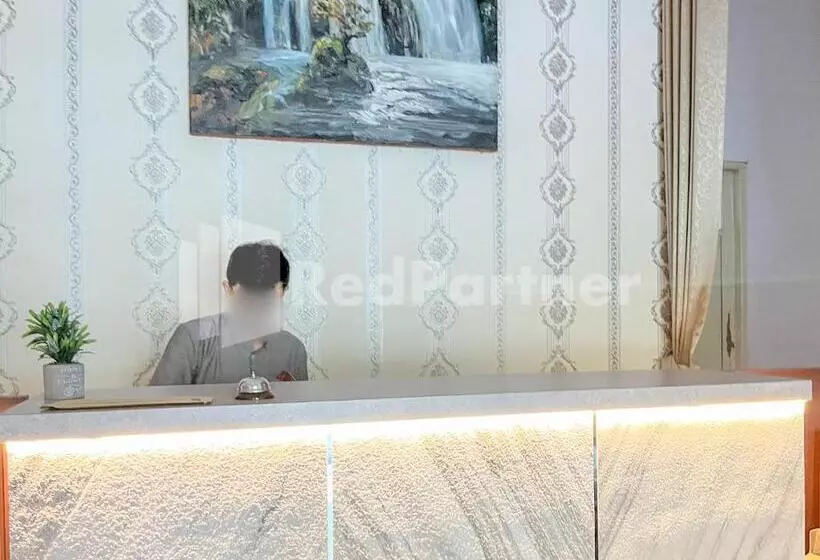 ホテル D Palma Near Lokananta Manahan Mitra Reddoorz