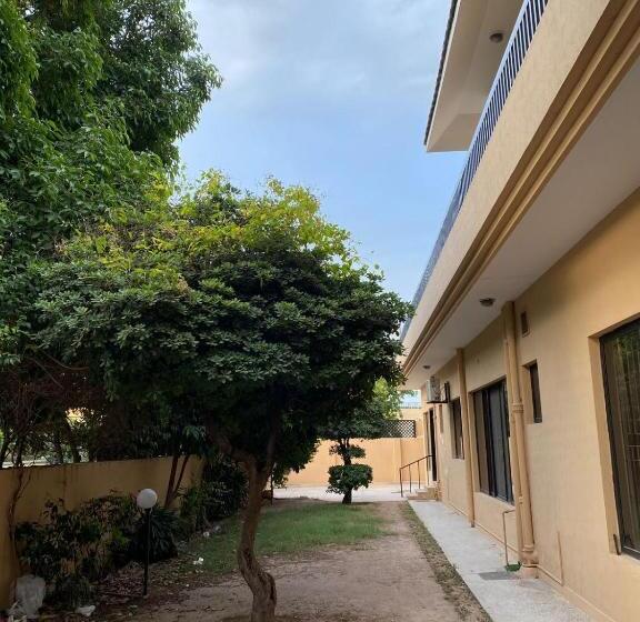 هتل Durrani Executive   Islamabad F10