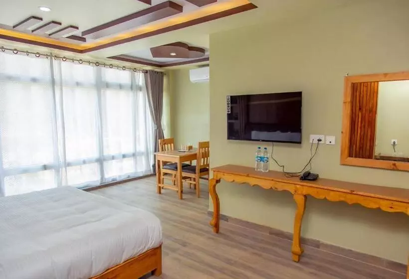 هتل Gyan Gauri Palace