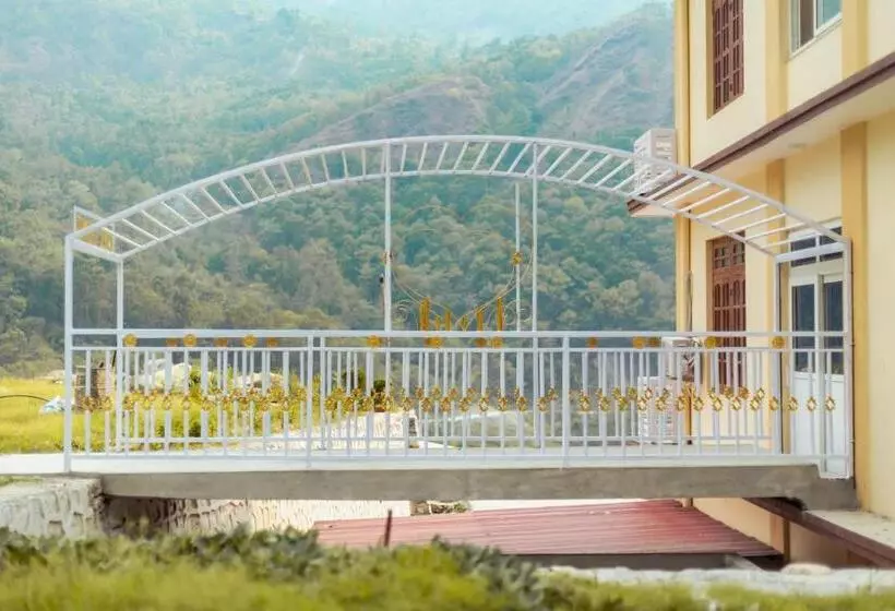 هتل Gyan Gauri Palace