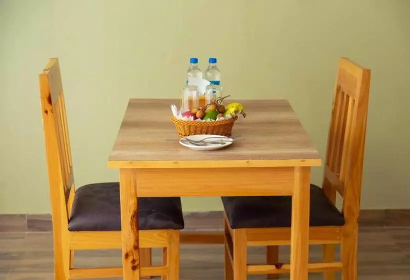 هتل Gyan Gauri Palace