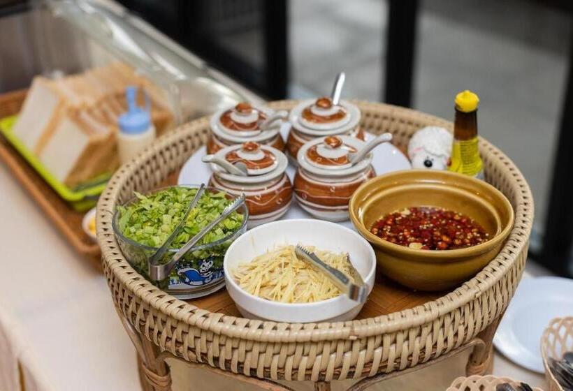 Отель Manee Sangkha