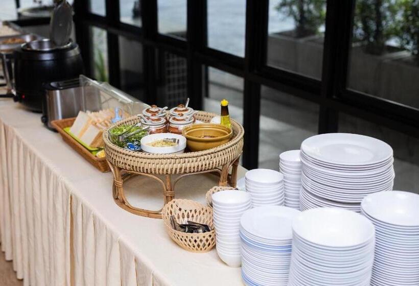 Отель Manee Sangkha