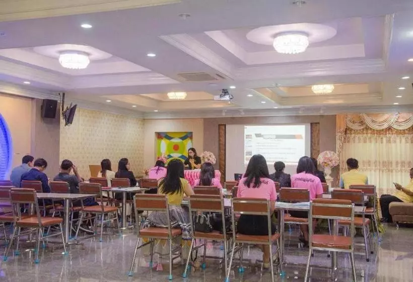 Hotelli Manee Sangkha